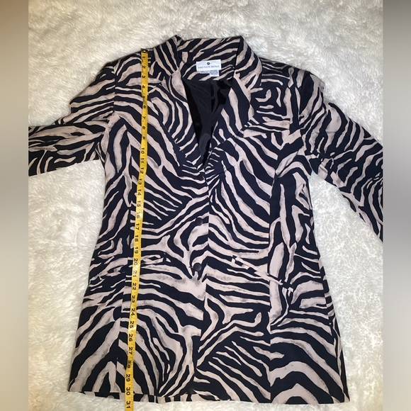 Saks Fifth Avenue zebra print 100% silk blazer jacket size large - Picture 12 of 15
